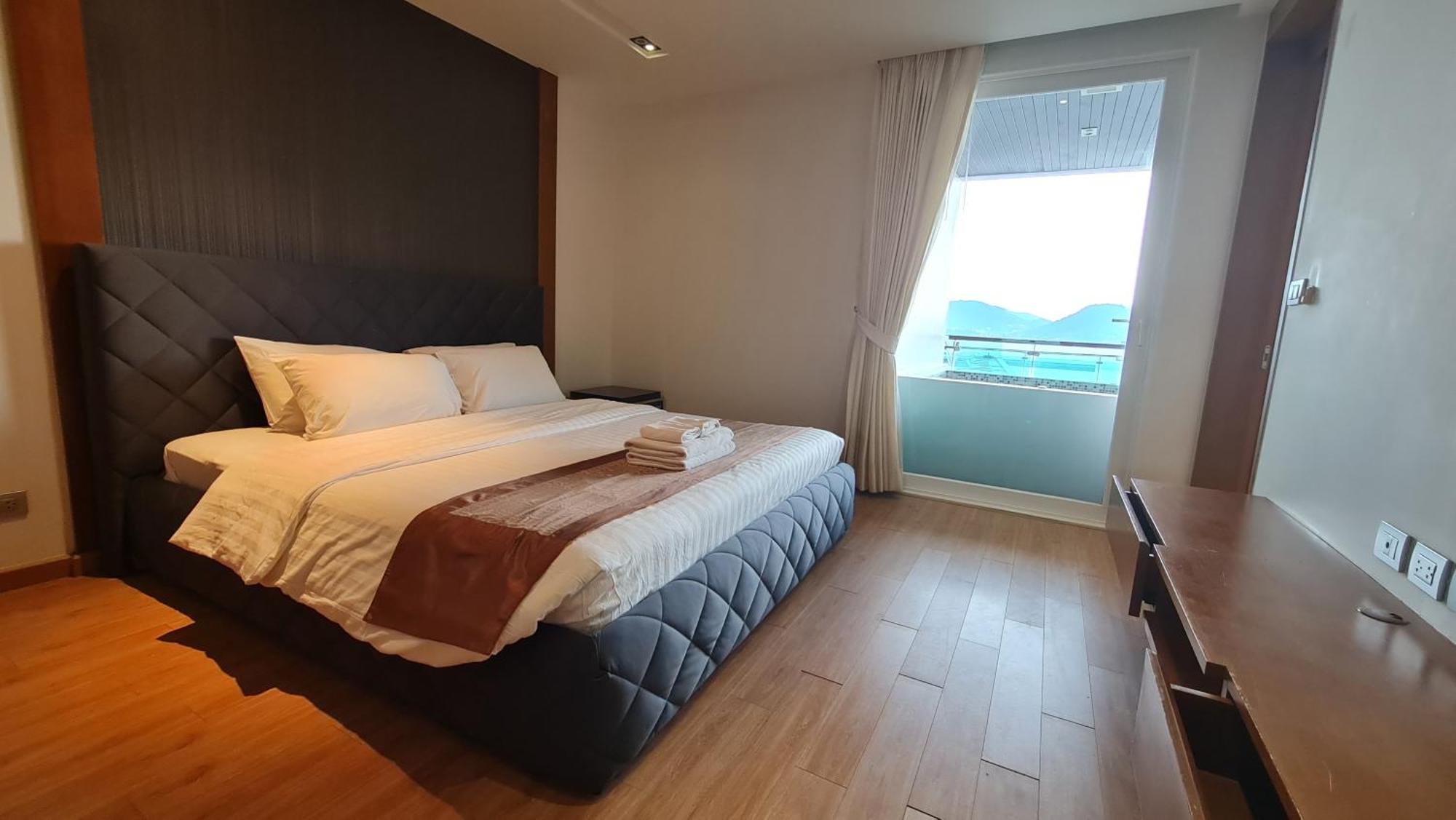 The Privilege Residence Patong Exterior foto