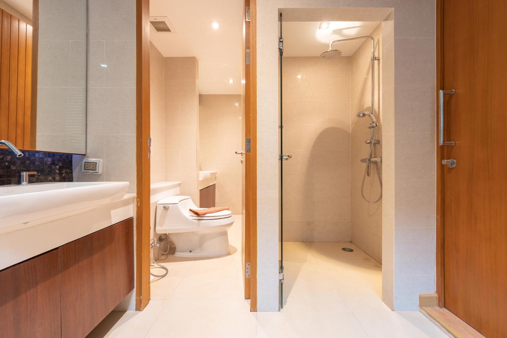 The Privilege Residence Patong Exterior foto