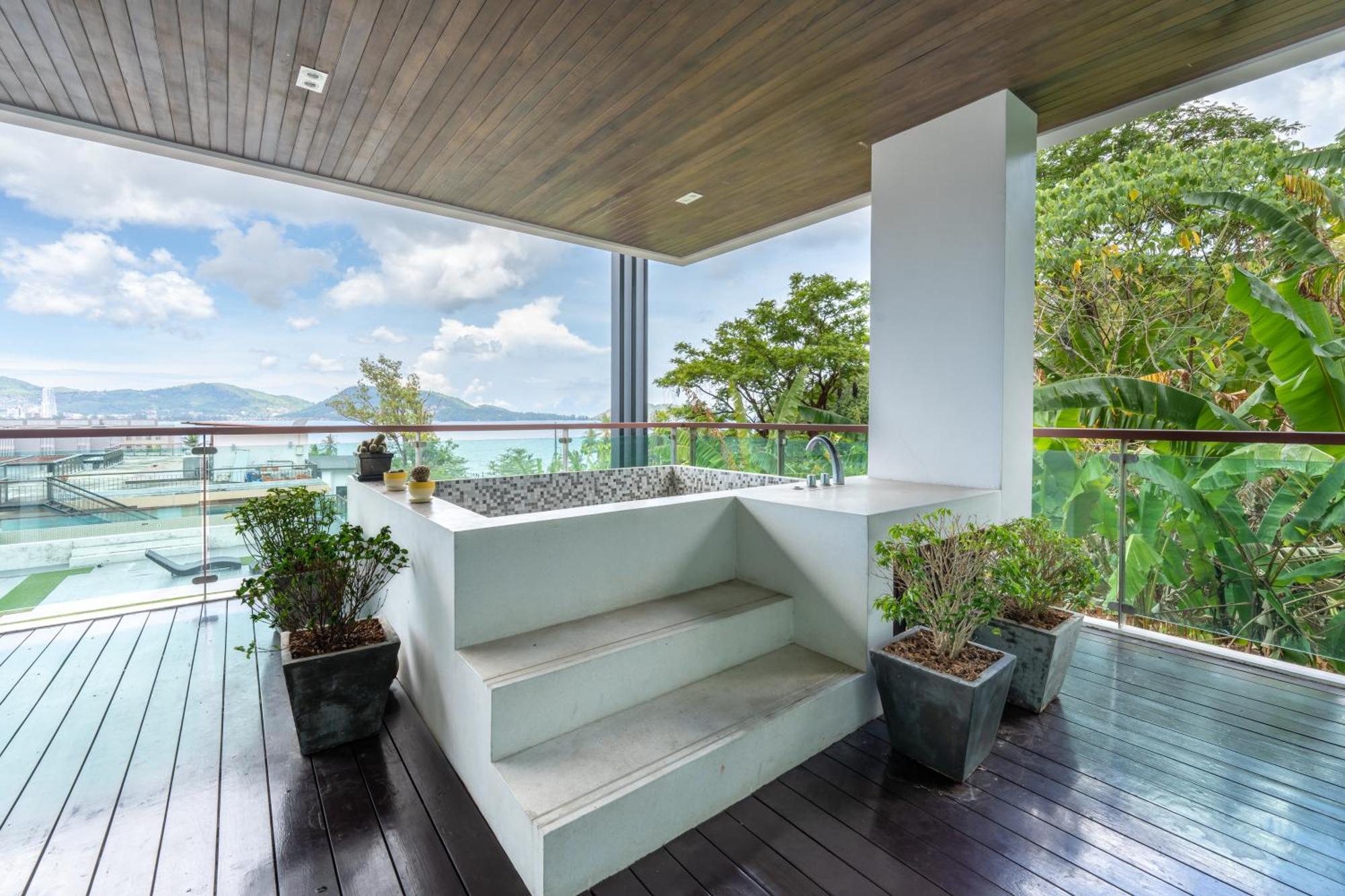 The Privilege Residence Patong Exterior foto