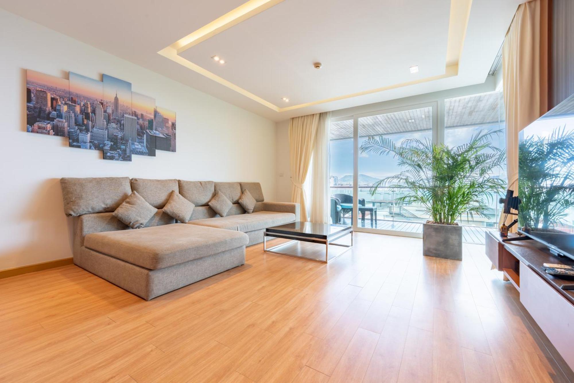 The Privilege Residence Patong Exterior foto