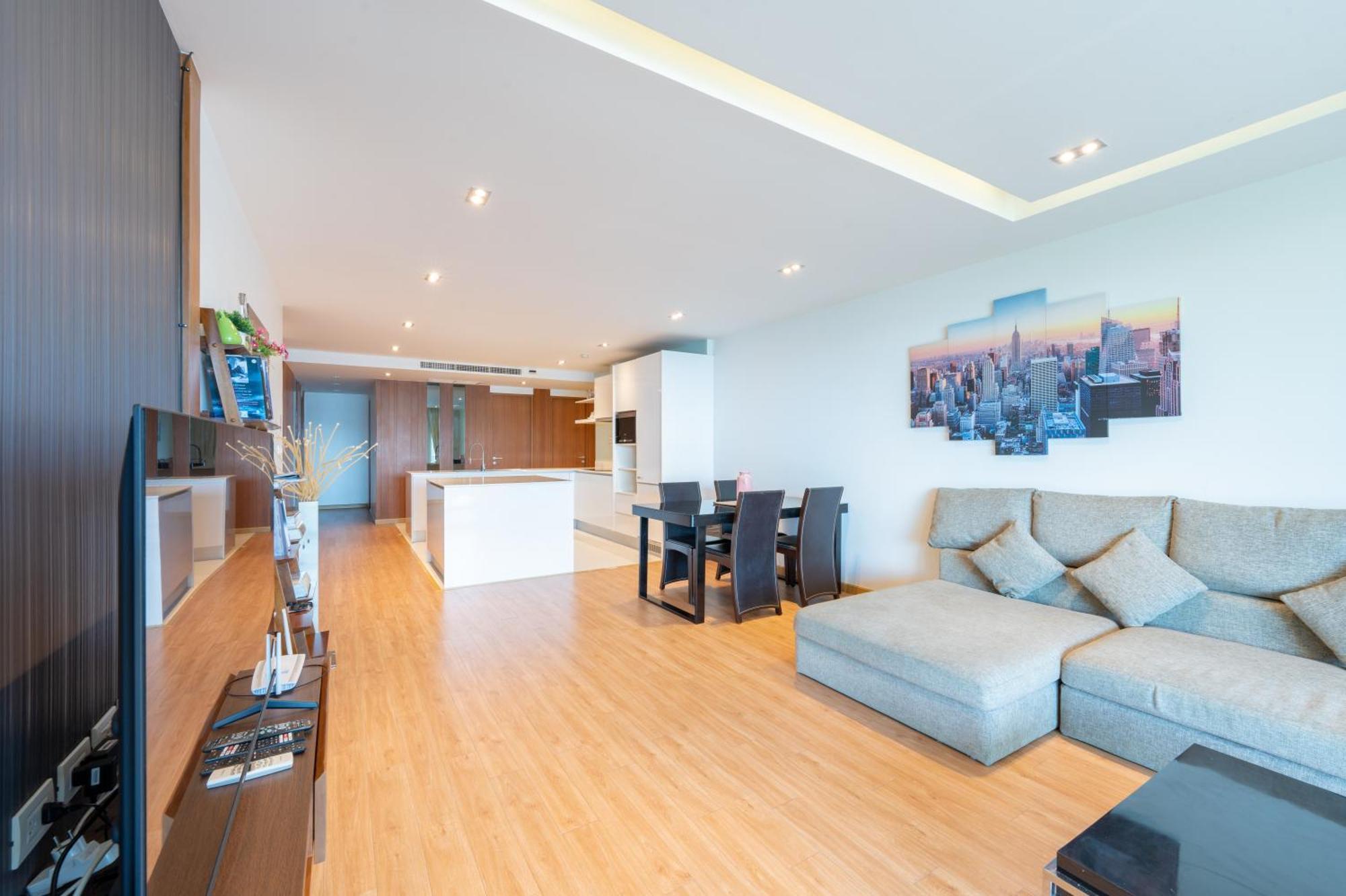 The Privilege Residence Patong Exterior foto