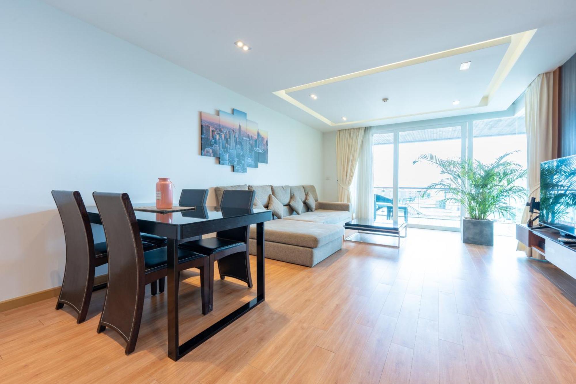 The Privilege Residence Patong Exterior foto