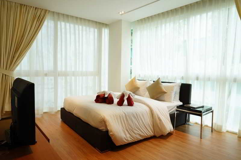 The Privilege Residence Patong Exterior foto