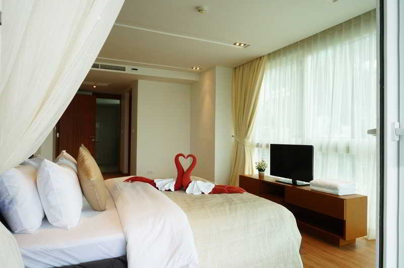 The Privilege Residence Patong Exterior foto