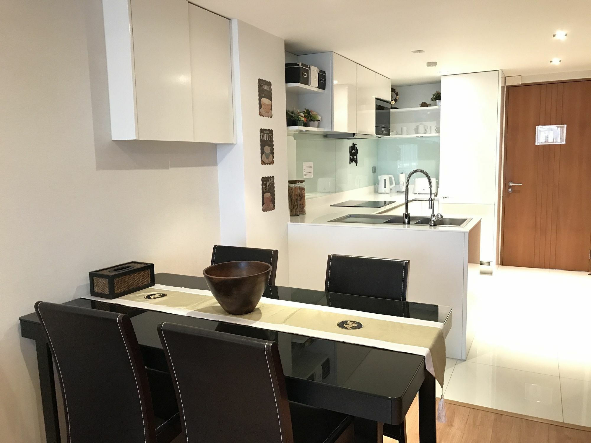 The Privilege Residence Patong Exterior foto